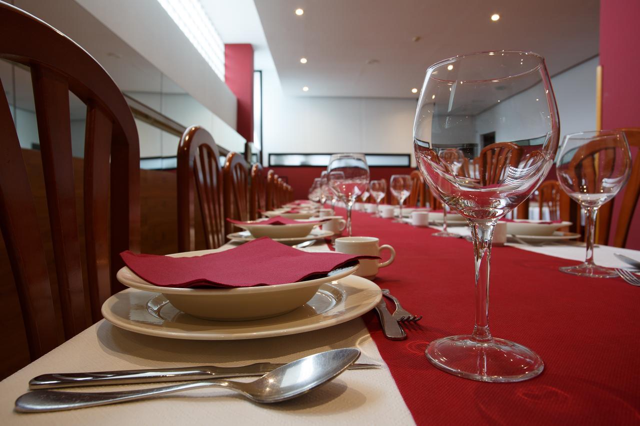 Hotel Restaurante Pontinas Lalín エクステリア 写真
