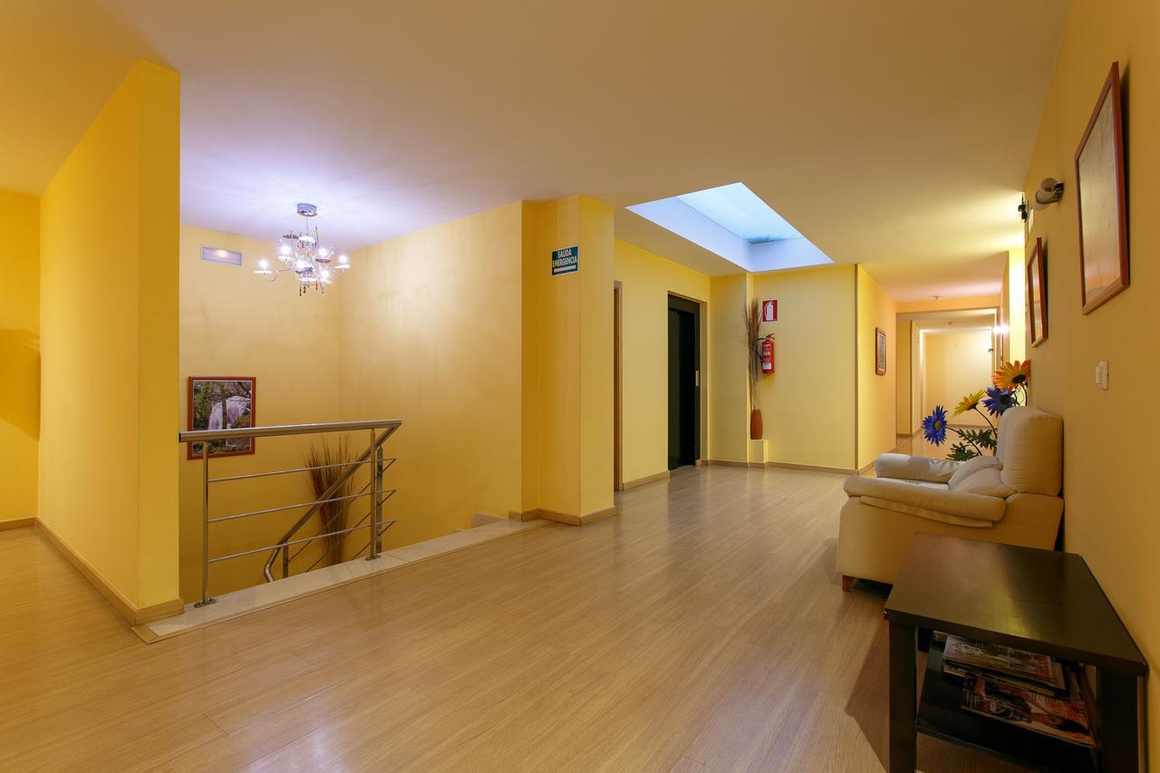 Hotel Restaurante Pontinas Lalín エクステリア 写真