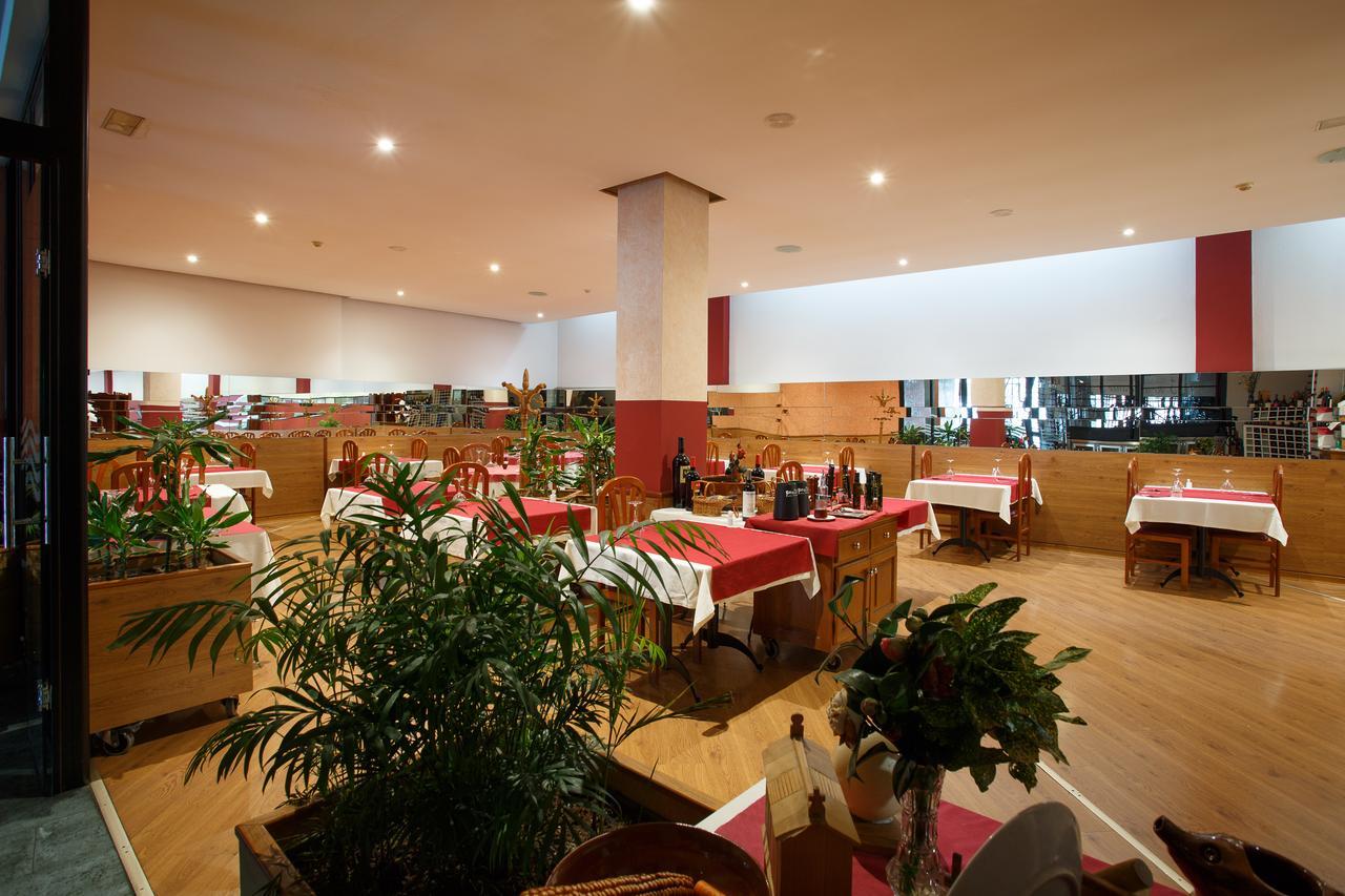 Hotel Restaurante Pontinas Lalín エクステリア 写真